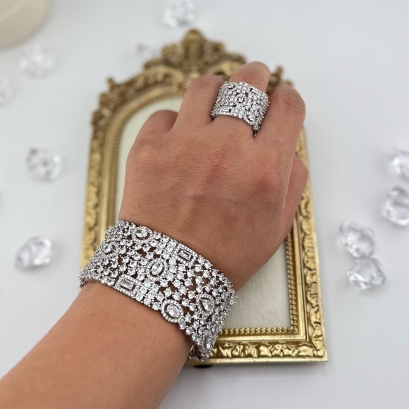 Luxury Cubic Zirconia Cuff Bracelet & Ring Set – Silver Tone - Picture 13 of 17